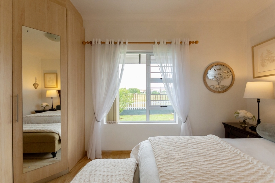 4 Bedroom Property for Sale in Country Club Western Cape